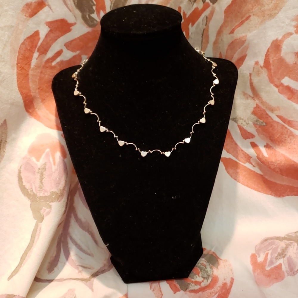 Simple heart chain necklace